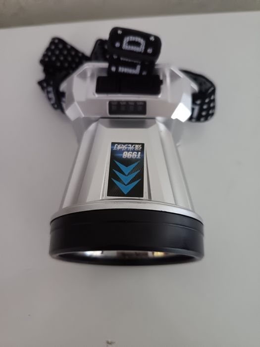 Налобный фонарь новый