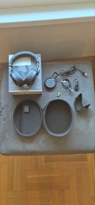 Слушалки Jabra Evolve2 85 + Стойка