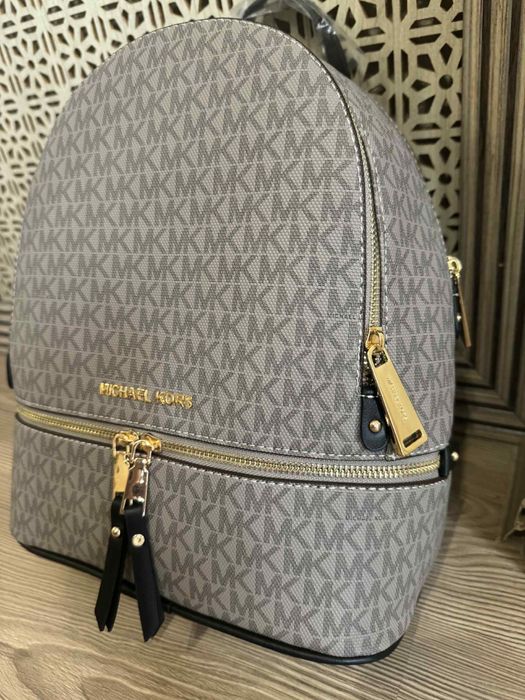 Дамска раница на Michael Kors