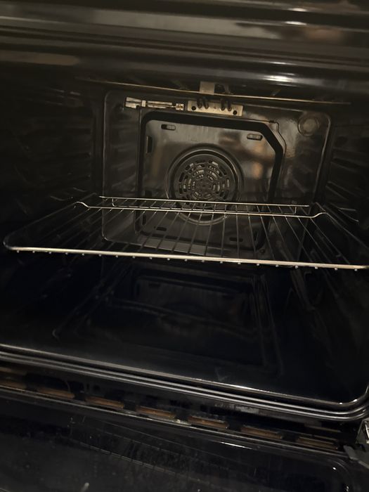 Продаю духовку Dexp