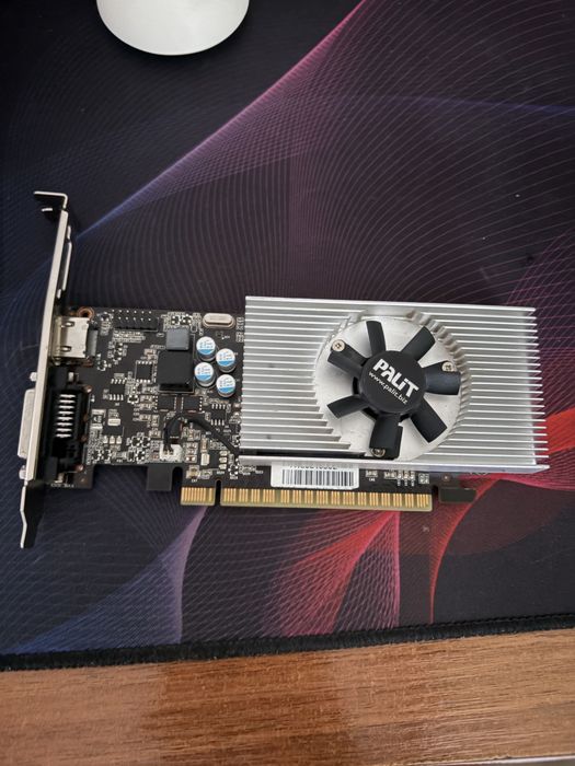 Palit GeForce GT 740 1 ГБ DDR3