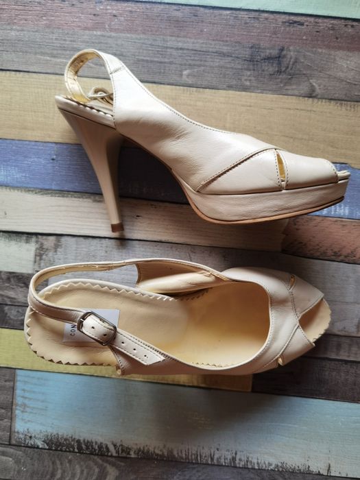 Sandale elegante mărime 33