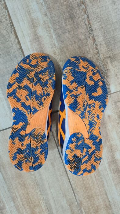 оригинални маратонки ASICS н.39