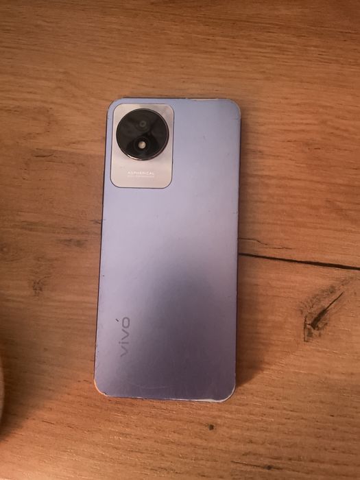 Продаю телефон VIVO