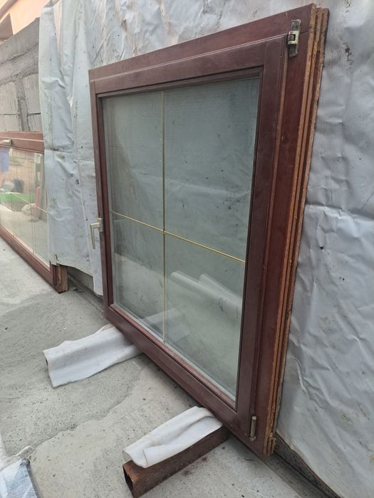 Vând geamuri termopan din lemn masiv AUSTRIA calitate superioară