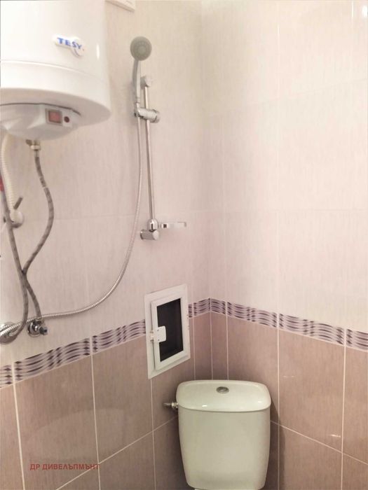 Дава се под наем Склад в Свети Влас - 19 кв.м за 76.5 € - Снимка #8