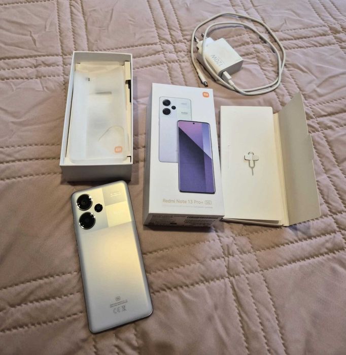 Смартфон Xiaomi Redmi Note 13 Pro+, 8GB RAM, 256GB, Purple с гаранция