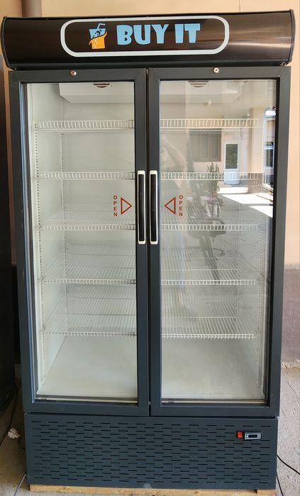 Vitrina holodilnik holati zor 3 ta