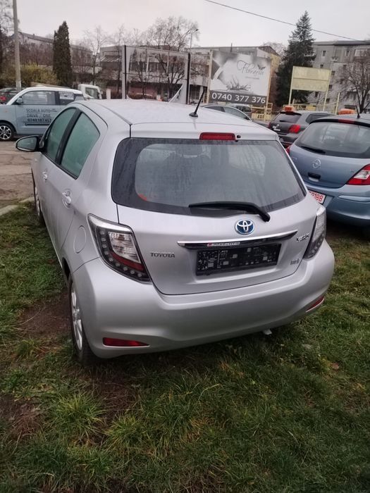 Toyota Yaris 1,5 Hybrid ,an 2013,Automata