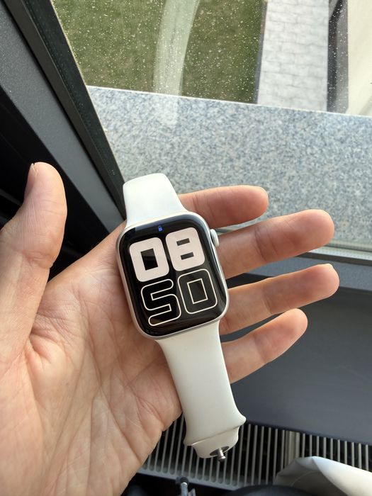 Apple iWatch 8 45mm silver