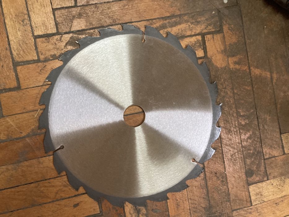 Panza circular pentru Lemn Fox 250x2,8x30mm italia Noua