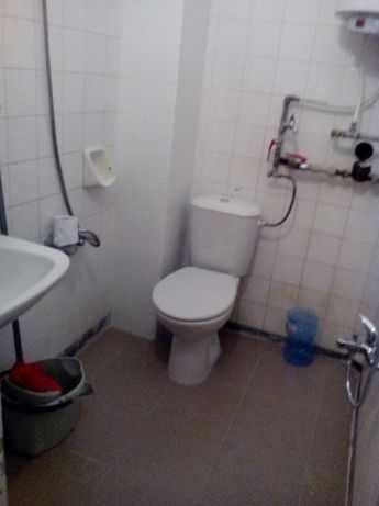 Дава се под наем Двустаен апартамент в Бургас, Център - 80 кв.м за 89.25 € - Снимка #1