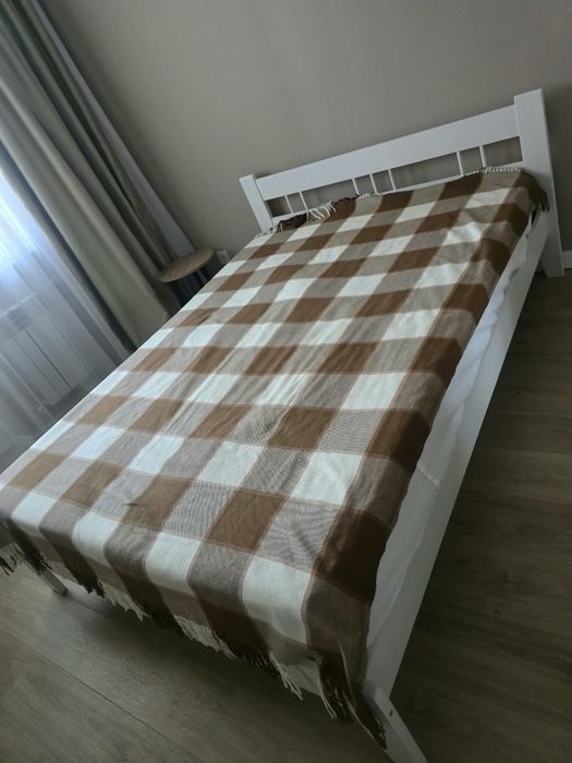 Продам кровать с матрасом в идеальном состоянии