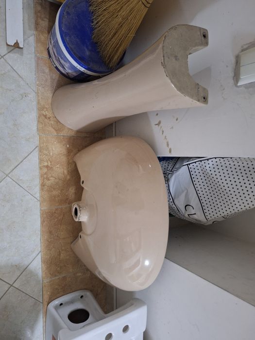 Продам раковины и биде новые