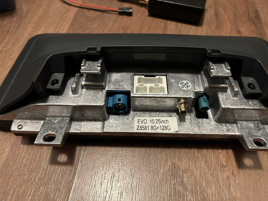 Display CarPlay / Android Auto EVO 10.25" — BMW Seria 3 / 4