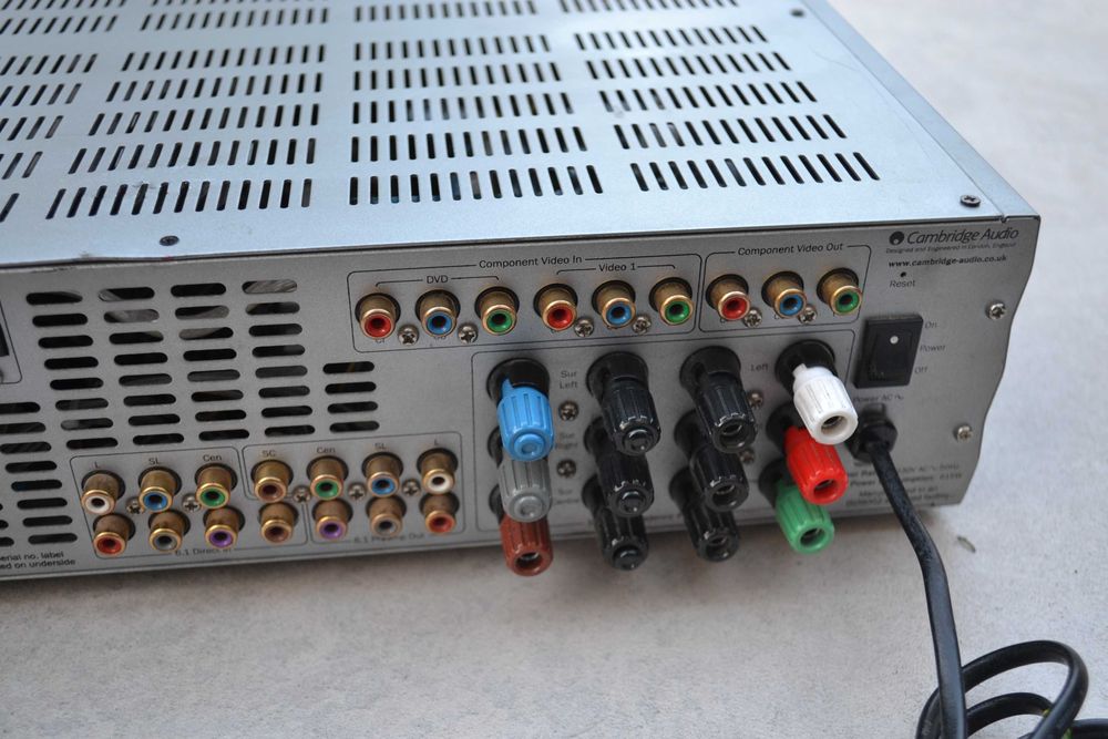 Amplificator Cambridge Audio Azur 540 R DEFECT