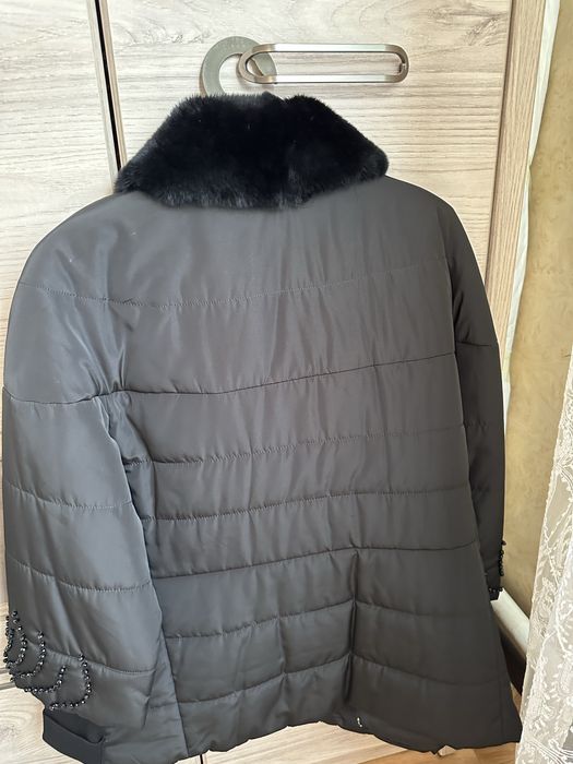 Продам куртку весна осень