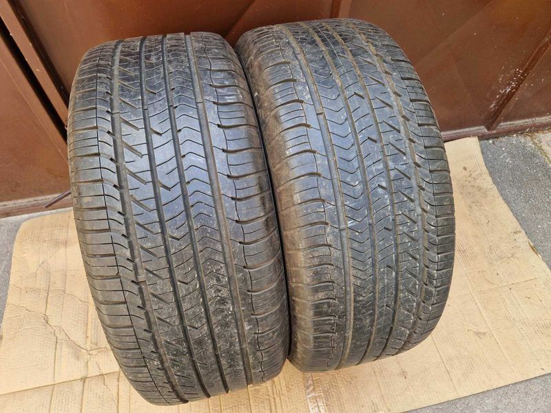 2 Goodyear R19 265/50
всесезонни гуми
DOT2317