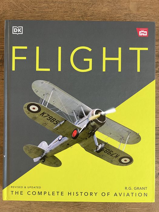 Flight : The Complete History of Aviation