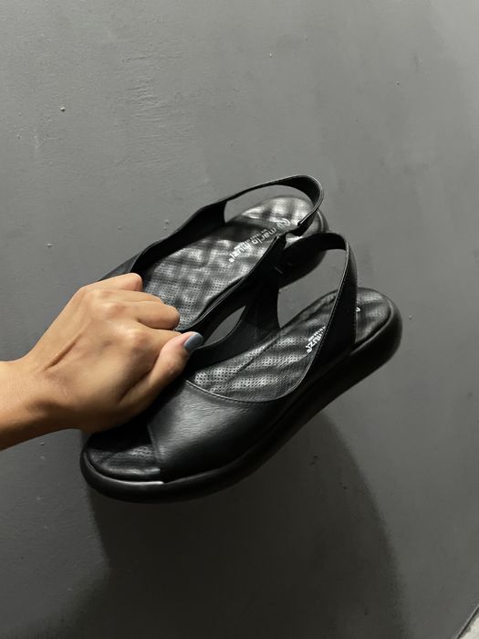 Женская обувь