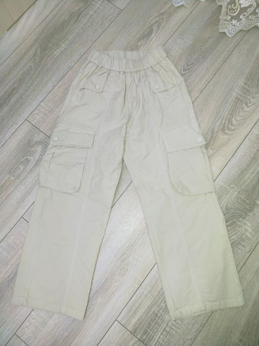 Продам джинцы на девочку