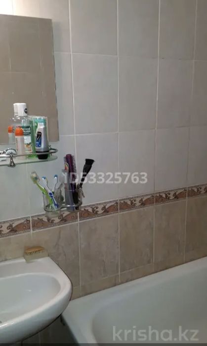 Продам 4-ком.кв 2этаж 72кв.м