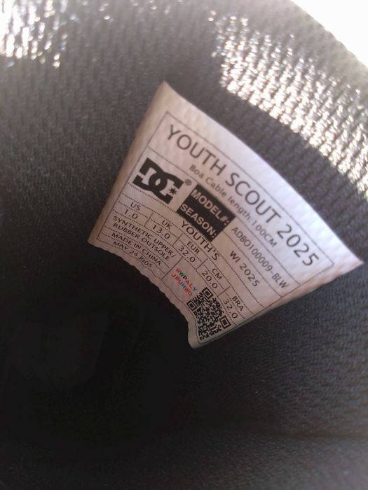 детски сноуборд обувки  kids snowboard boots DC shoes  EU 32