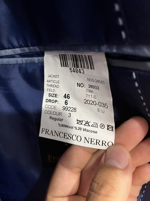 Продам классический костюм