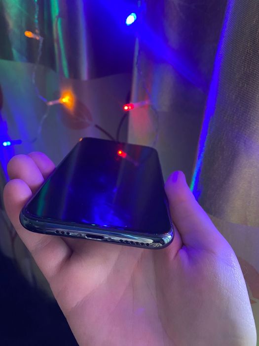 Срочно продам Iphone 11 pro