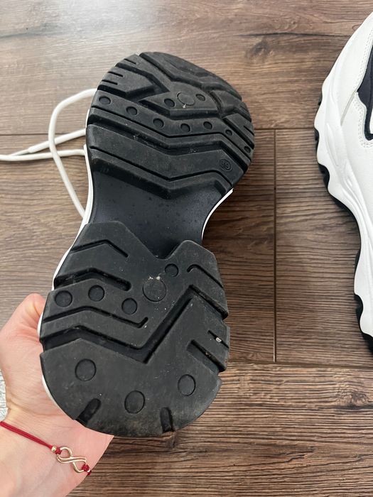 Дамски бели маратонки 39