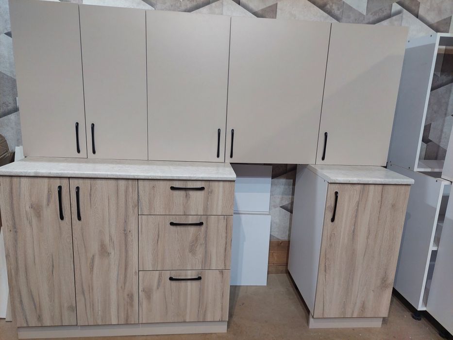 Новый кухонный гарнитур  2.м ,2,5м ,3м