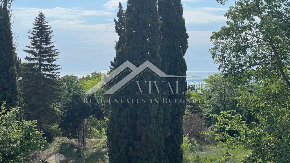 Дава се под наем Двустаен апартамент в к.к. Св.Св. Константин и Елена - 65 кв.м за 847.62 € - Снимка #13