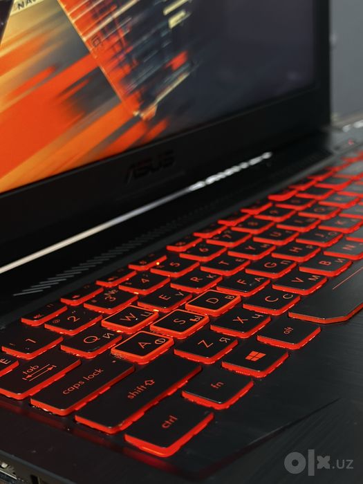 Арзон Мощный игравой ноутбук Asus Tuf Gaming i5-8300H 8/256 gtx1050