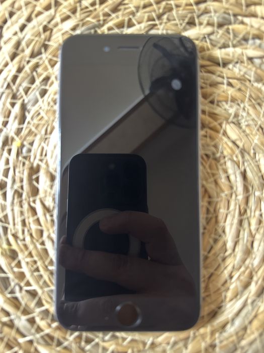 Продам Айфон 6 в отличном состоянии