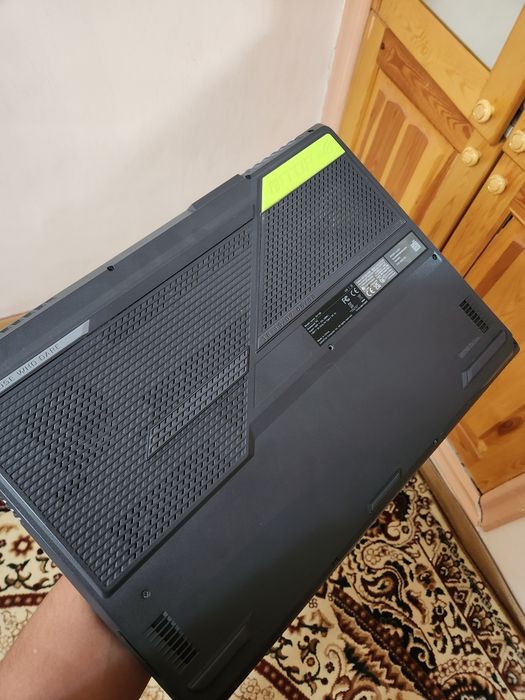 ASUS ROG Strix G17 G713RM — 32GB RAM / 512GB SSD