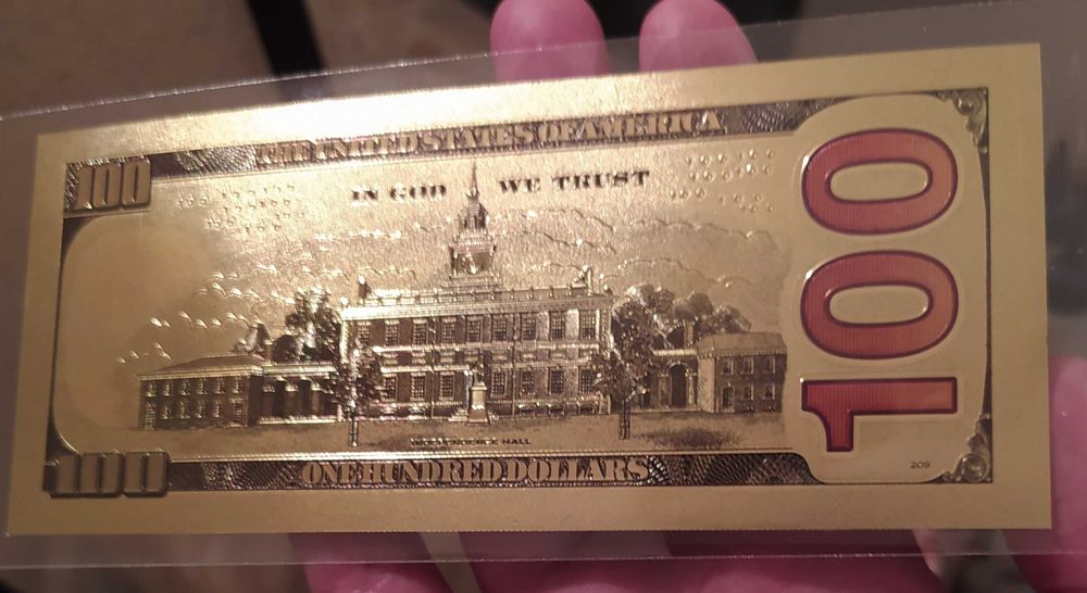 Лот от 5 бр. 100 долара-позлатени,сувенирни,пластични,релефни банкноти
