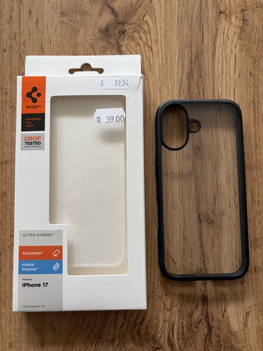 iPhone 17 Spigen кейс