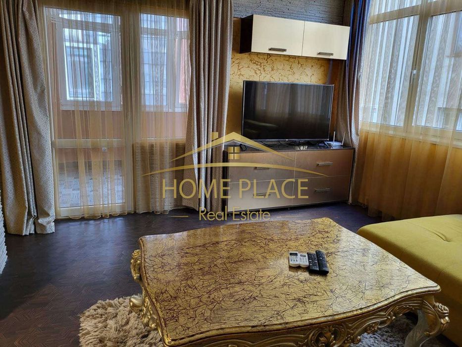 Дава се под наем Двустаен апартамент в Варна, Център - 70 кв.м за 478.38 € - Снимка #1