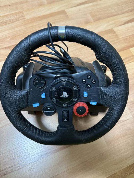 Продавам Logitech G29