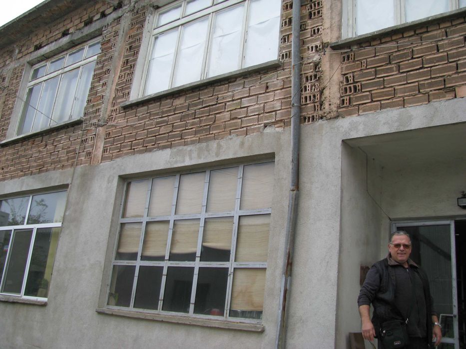 Продава се Промишлена сграда в Чирпан - 11271 кв.м за 44 €/кв.м - Снимка #5