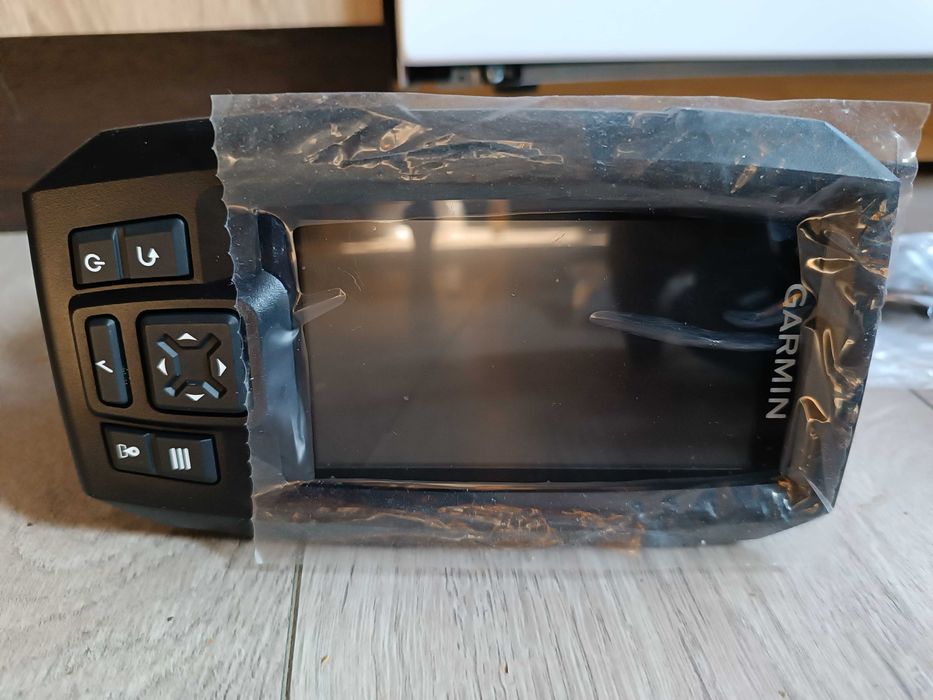 Сонар Garmin STRIKER™ Plus 4 комплект с акумулаторна батерия SBat 12V 9AH