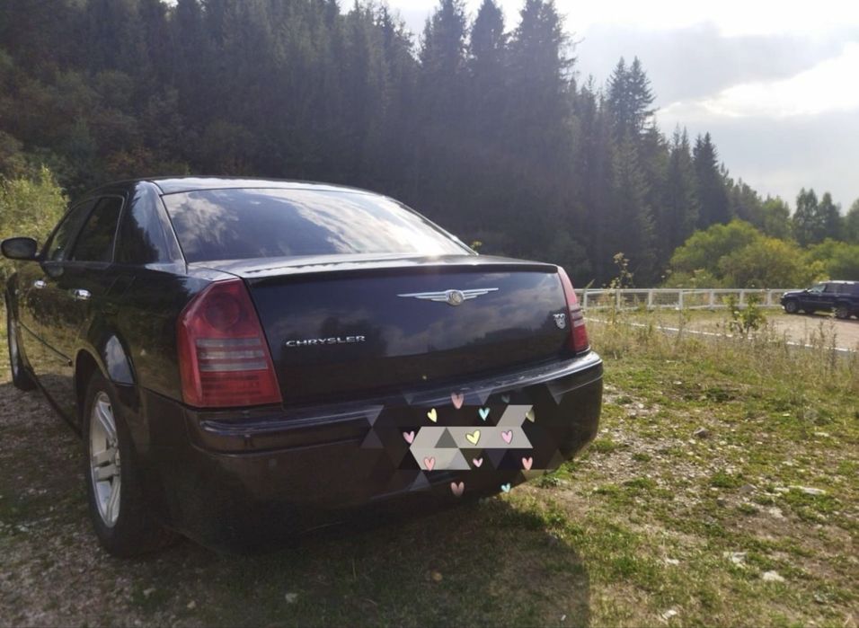 Chrysler 300c продам срочно!!