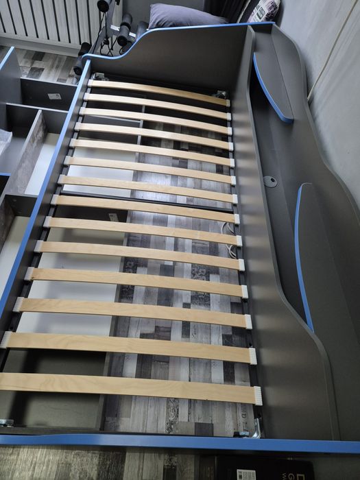 Кровать односпальная