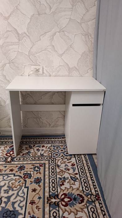 Продам стол в хорошем состоянии