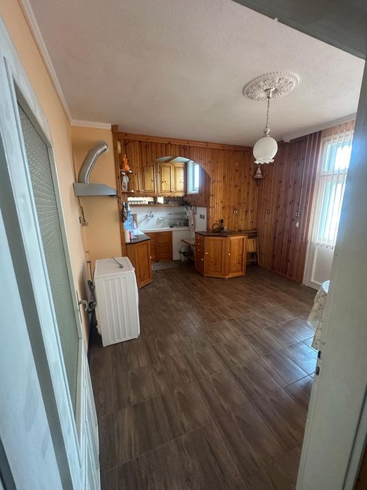 Дава се под наем Тристаен апартамент в Димитровград - 86 кв.м за 204 € - Снимка #6