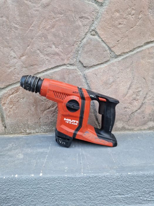 Перфоратор HILTI