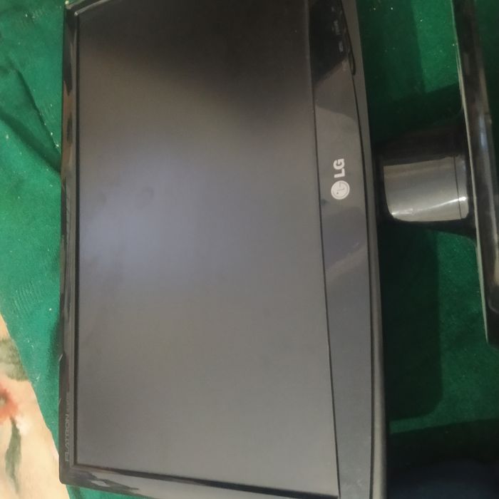 Монитор LG в отличном состоянии