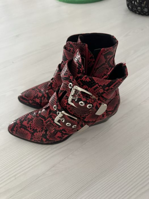 Botine de primavara din piele