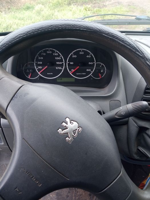 Бус пежо2.2HDI  2005 г.