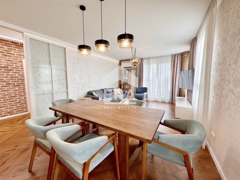 ЕРА Living предлага за продажба луксoзен южен тристаен апартамент завъ